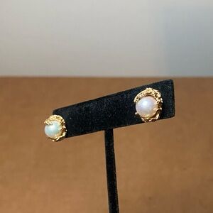Brutalist Pearl Earrings 14K